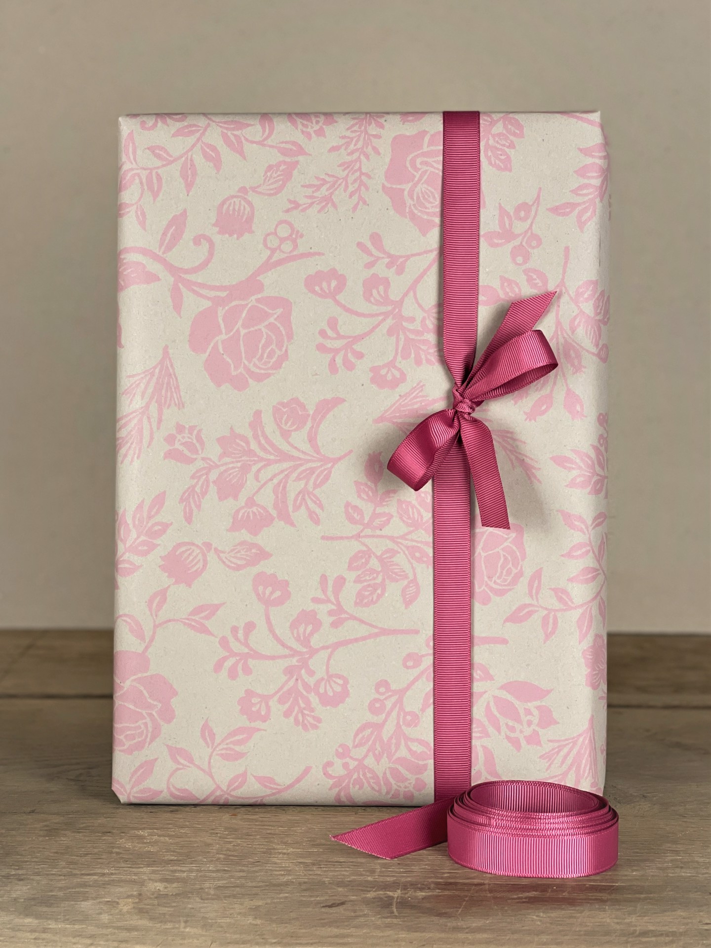 Geschenkpapier Floral natur/rosa Geschenkpapier Floral natur/rosa