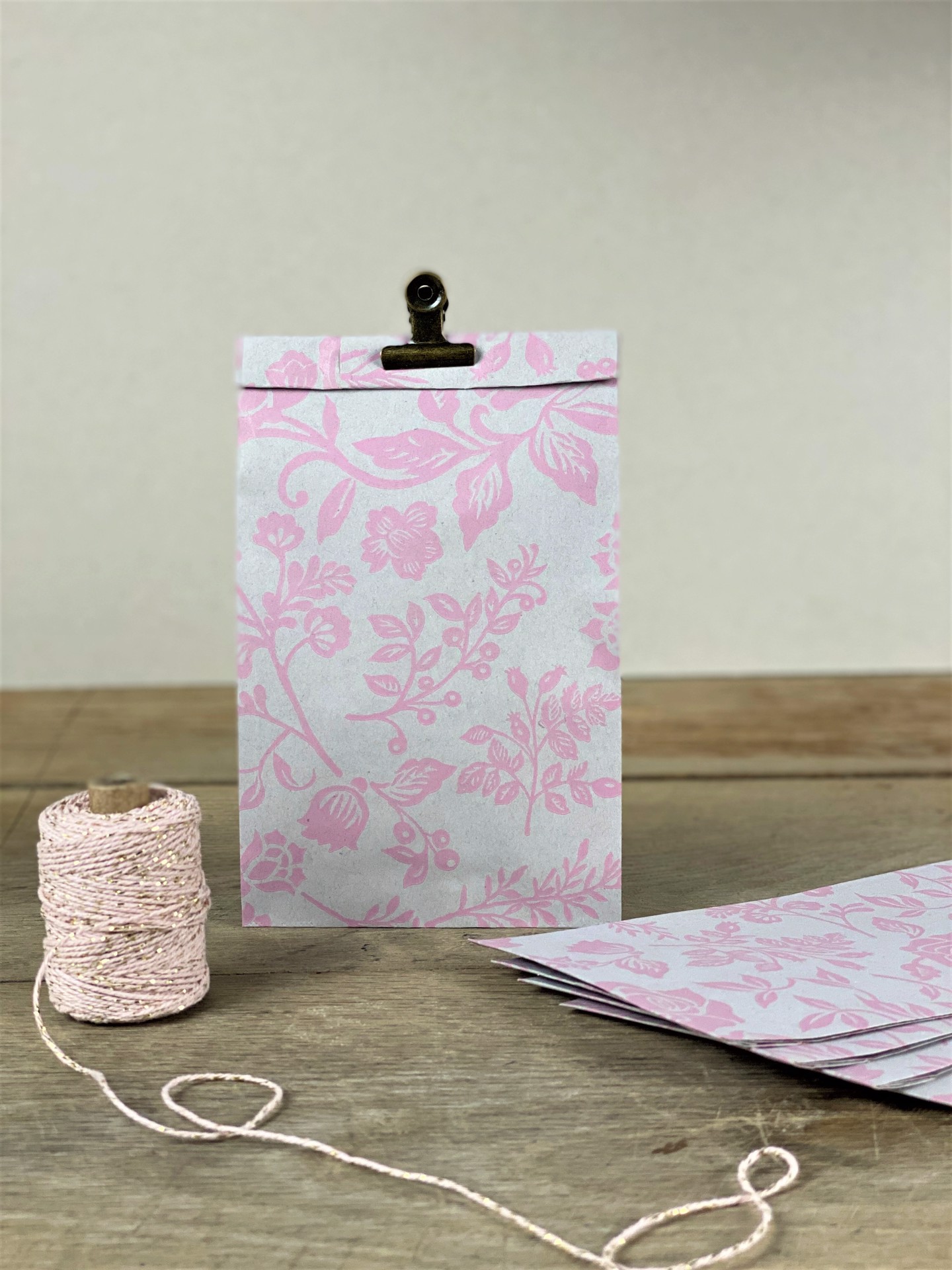 Geschenktüte Seitenfalter floral rosa 5er Set