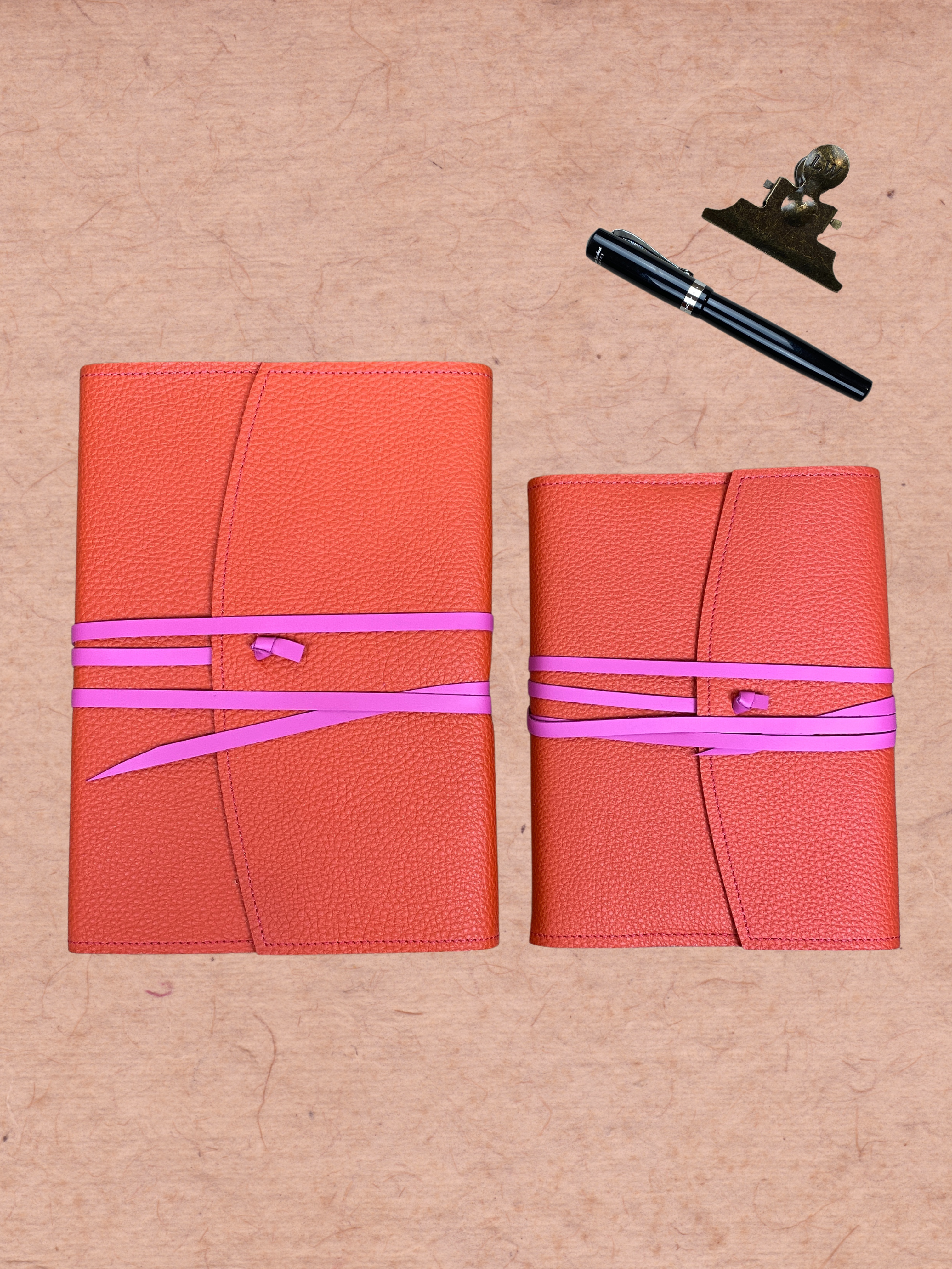 Lederbuch orange/pink